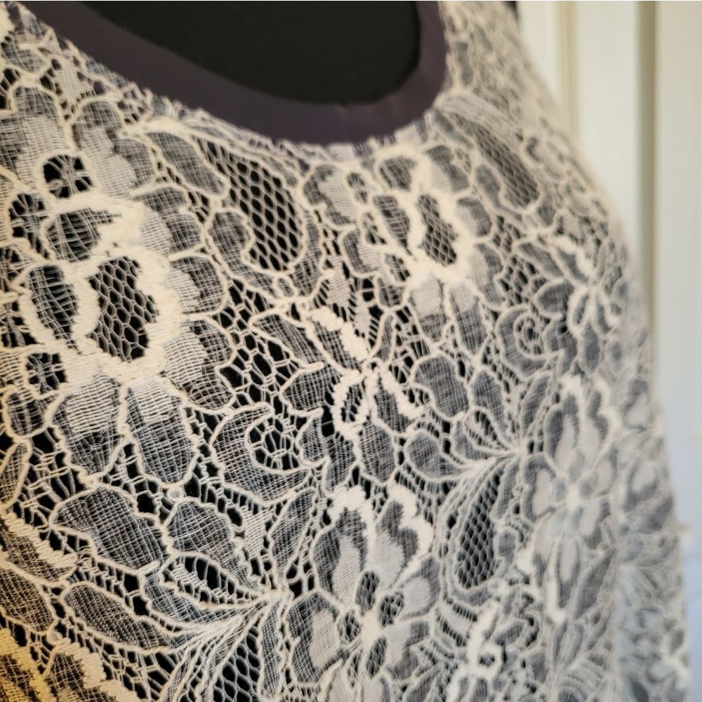 SIMPLY VERA WANG TANK - Picture 2 of 4